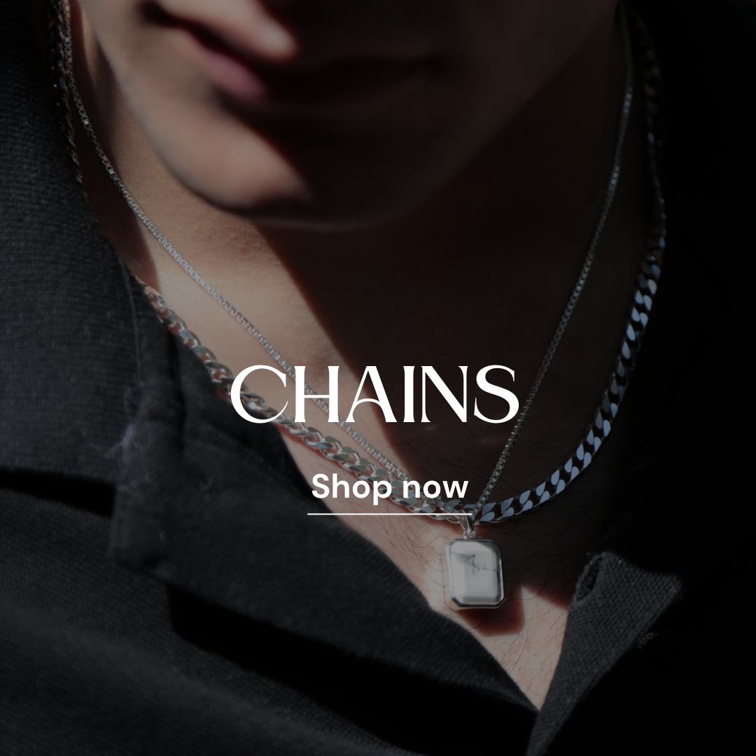  A collection of original silver and gold plated chains for mens & boys. Offers ideas for layering mens necklaces and creating a personalized look.