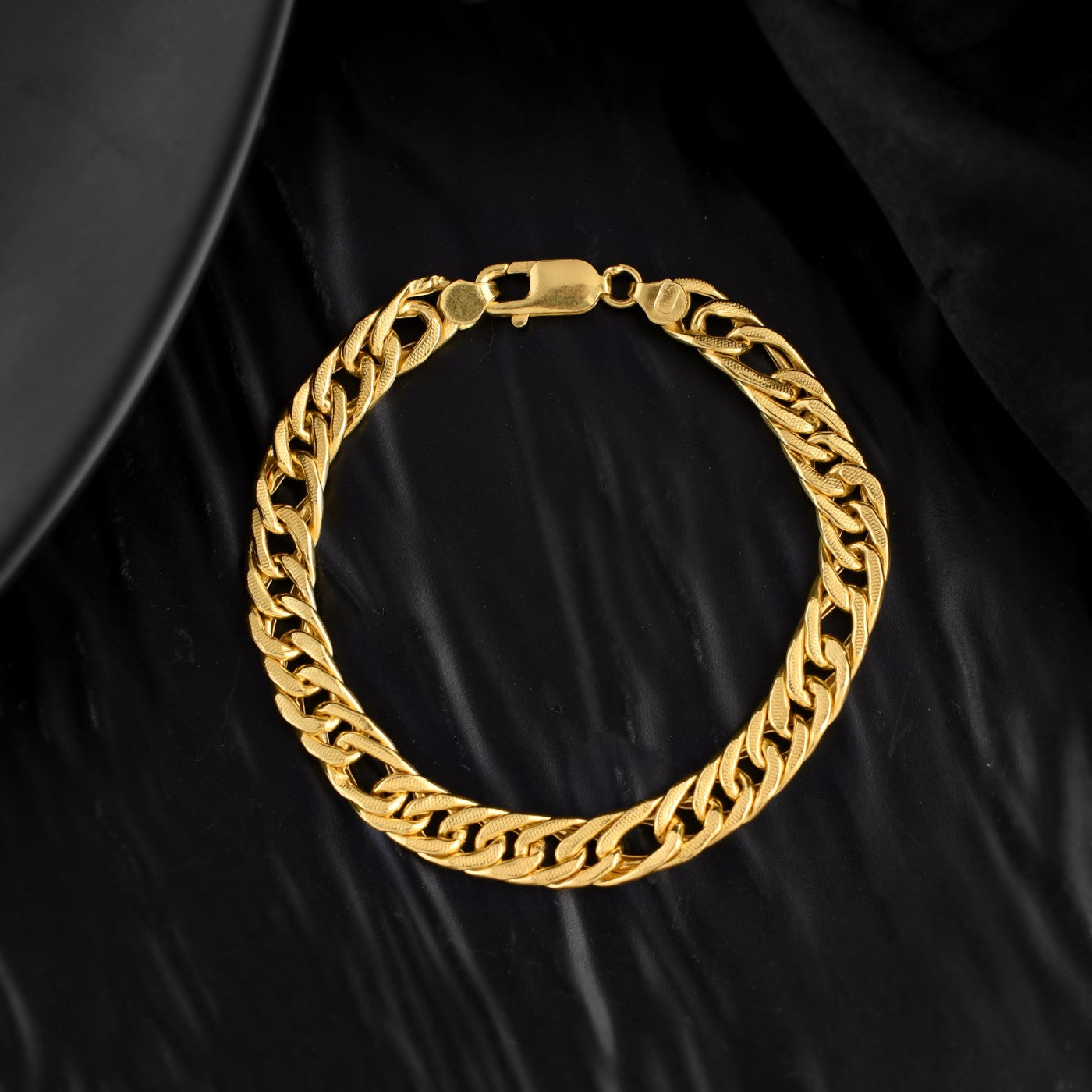Modern Classic Cuban Bracelet - Gold